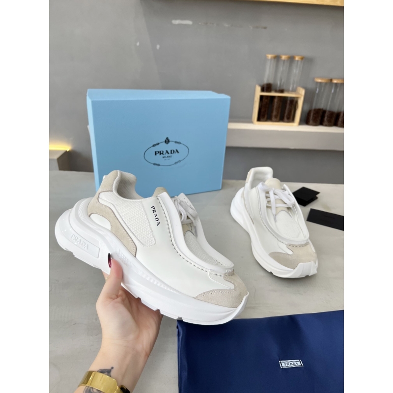 Pra*a casual shoes